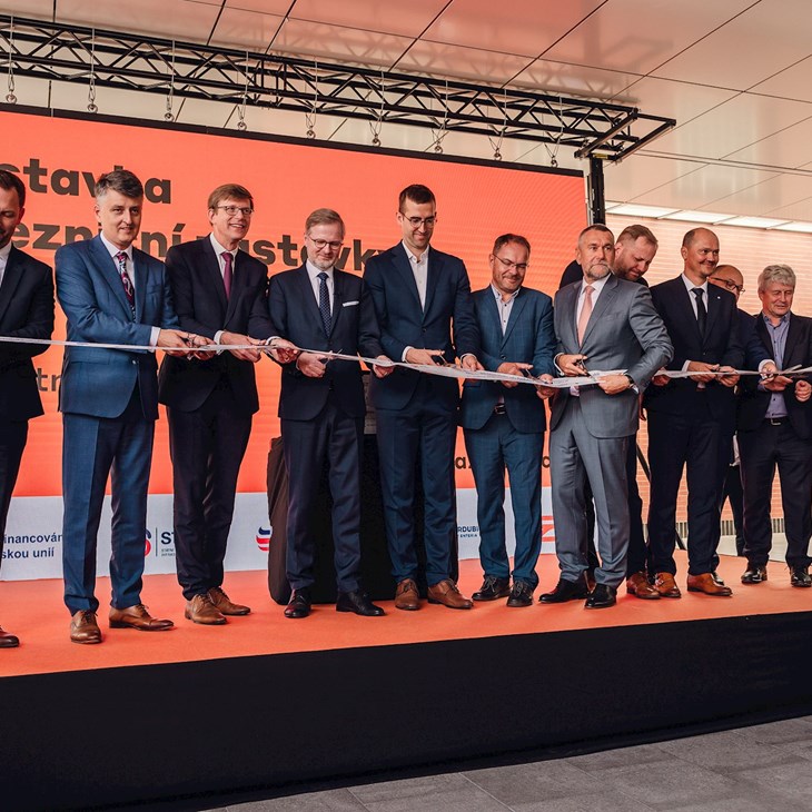 žel_uzel_střih pásky